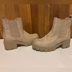 Women's Tan Ankle Boots